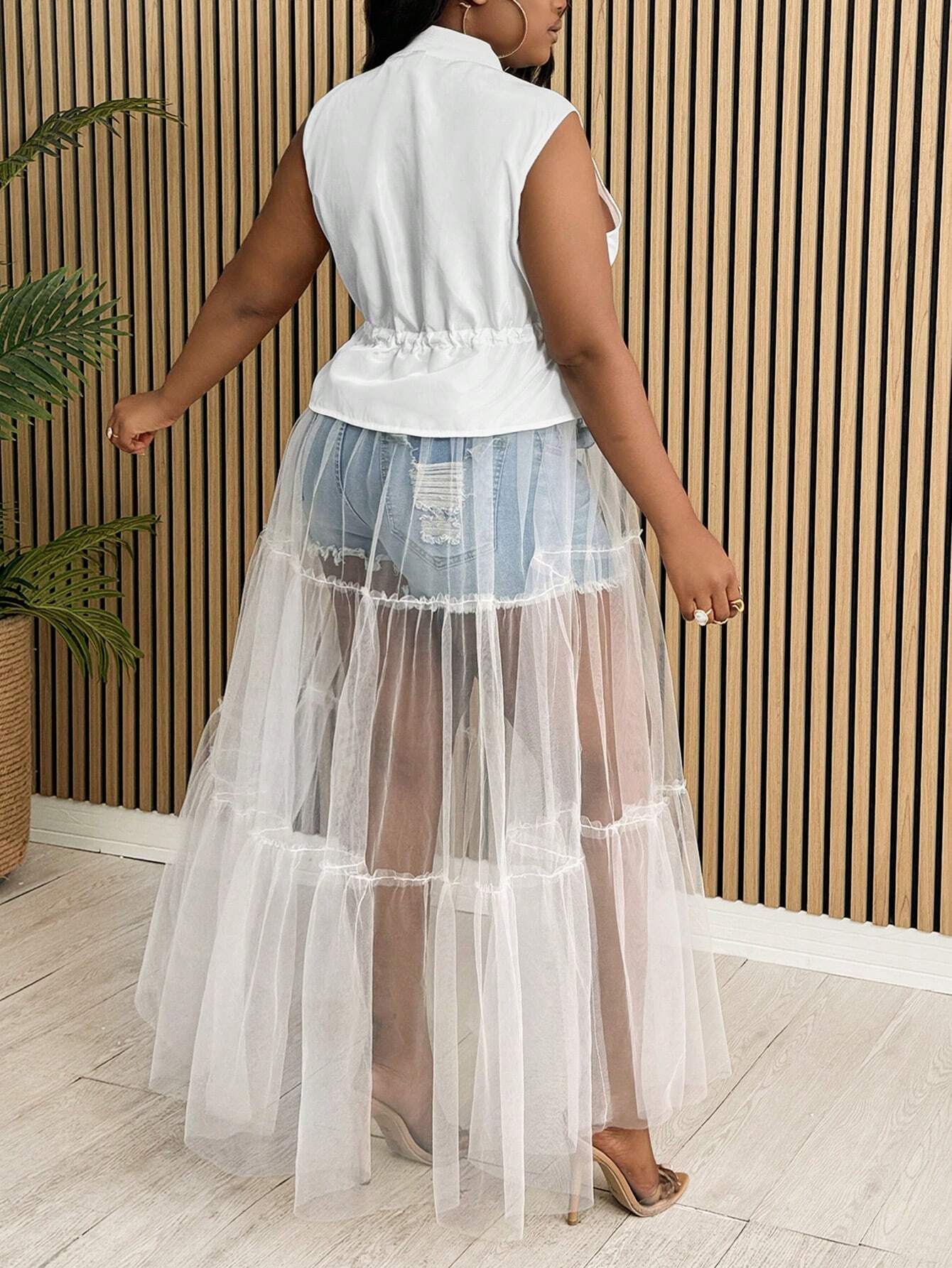 Plus- size mesh sleeveless ruffled top