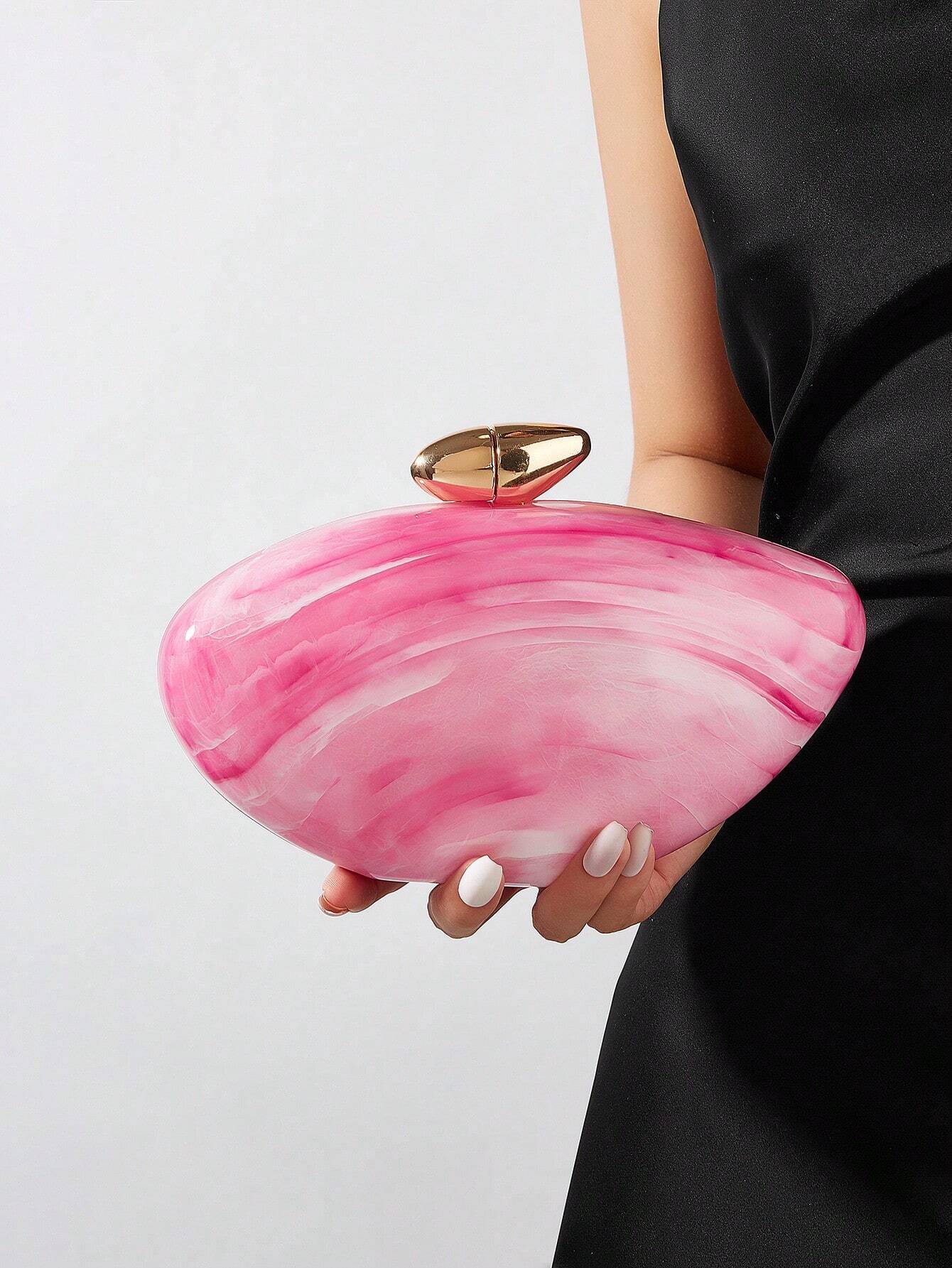 Acrylic clutch