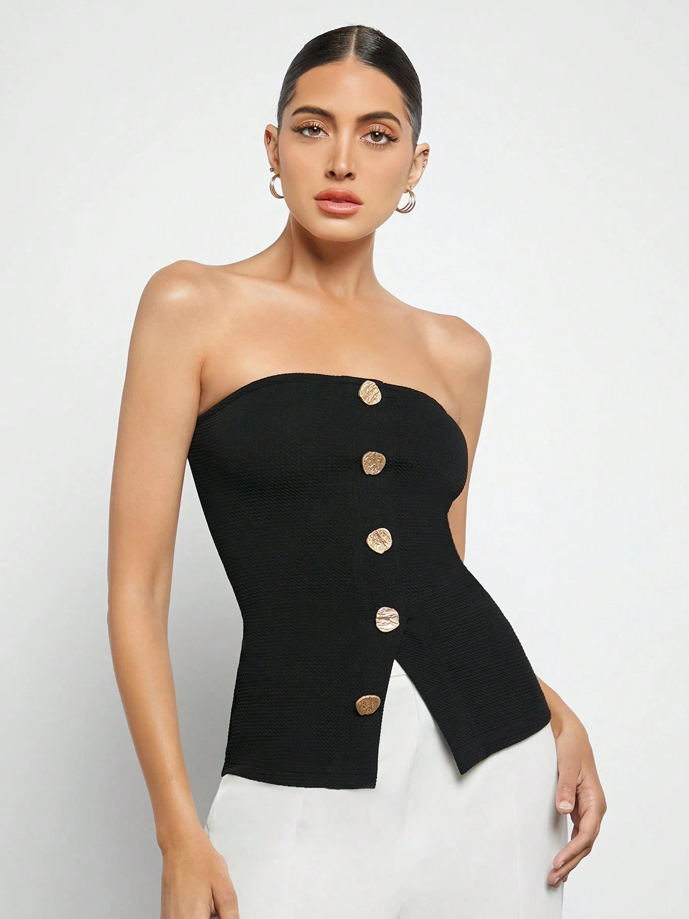 Front button strapless top