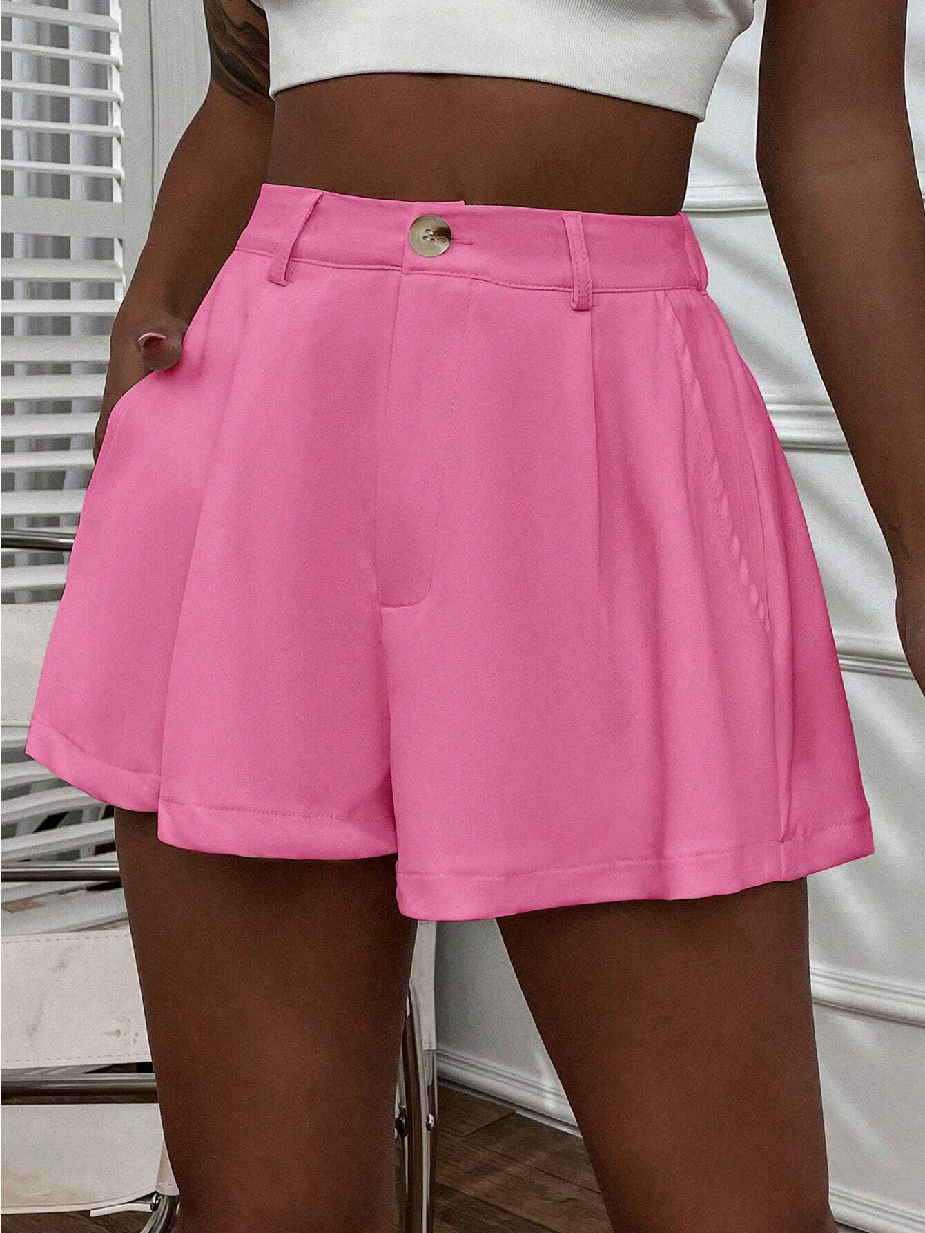 Wide leg shorts with pockets