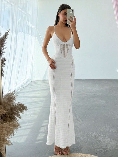 Backless maxi crotchet dress