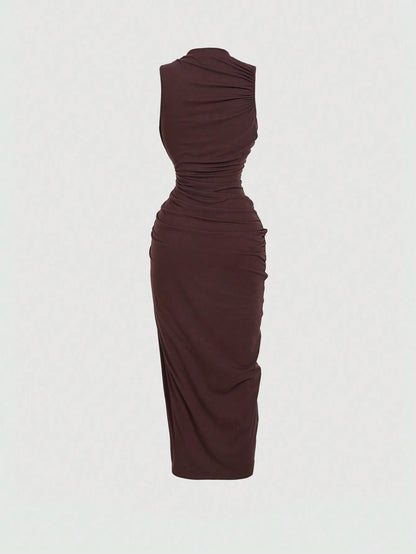 Ruched sleeveless bodycon midi dress