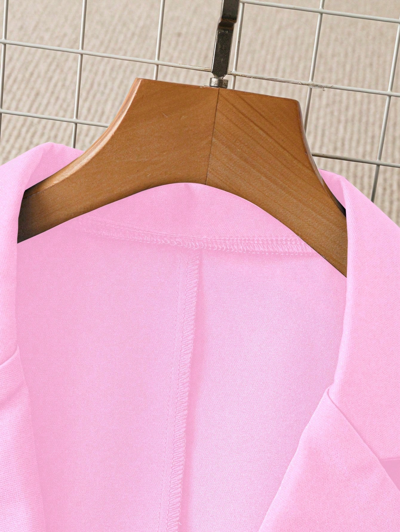 Fitted solid colour jacket