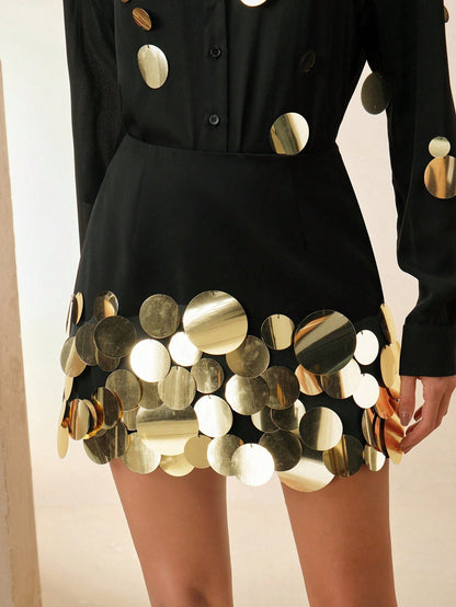 Sequin decorated mini skirt