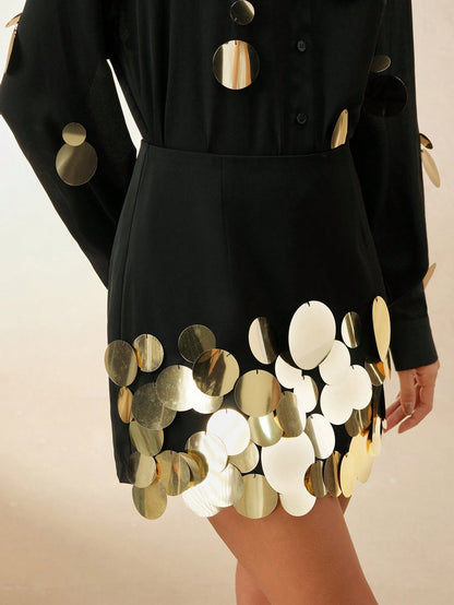 Sequin decorated mini skirt