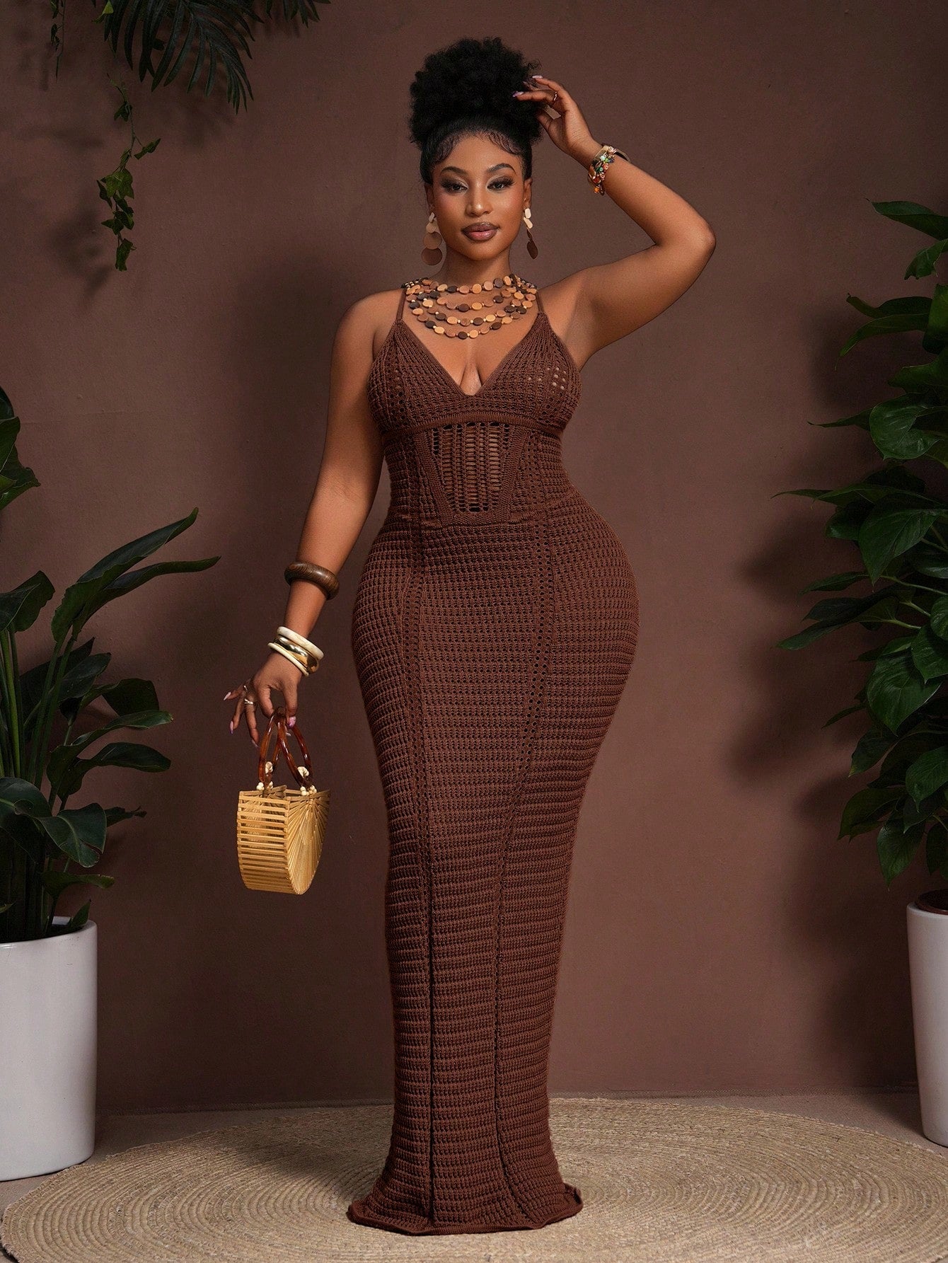 Plus-size backless maxi crochet dress