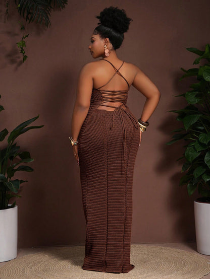 Plus-size backless maxi crochet dress