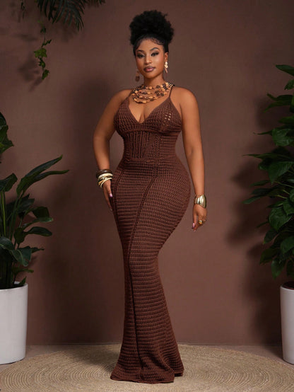 Plus-size backless maxi crochet dress