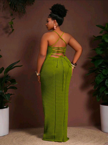 Plus-size backless maxi crochet dress
