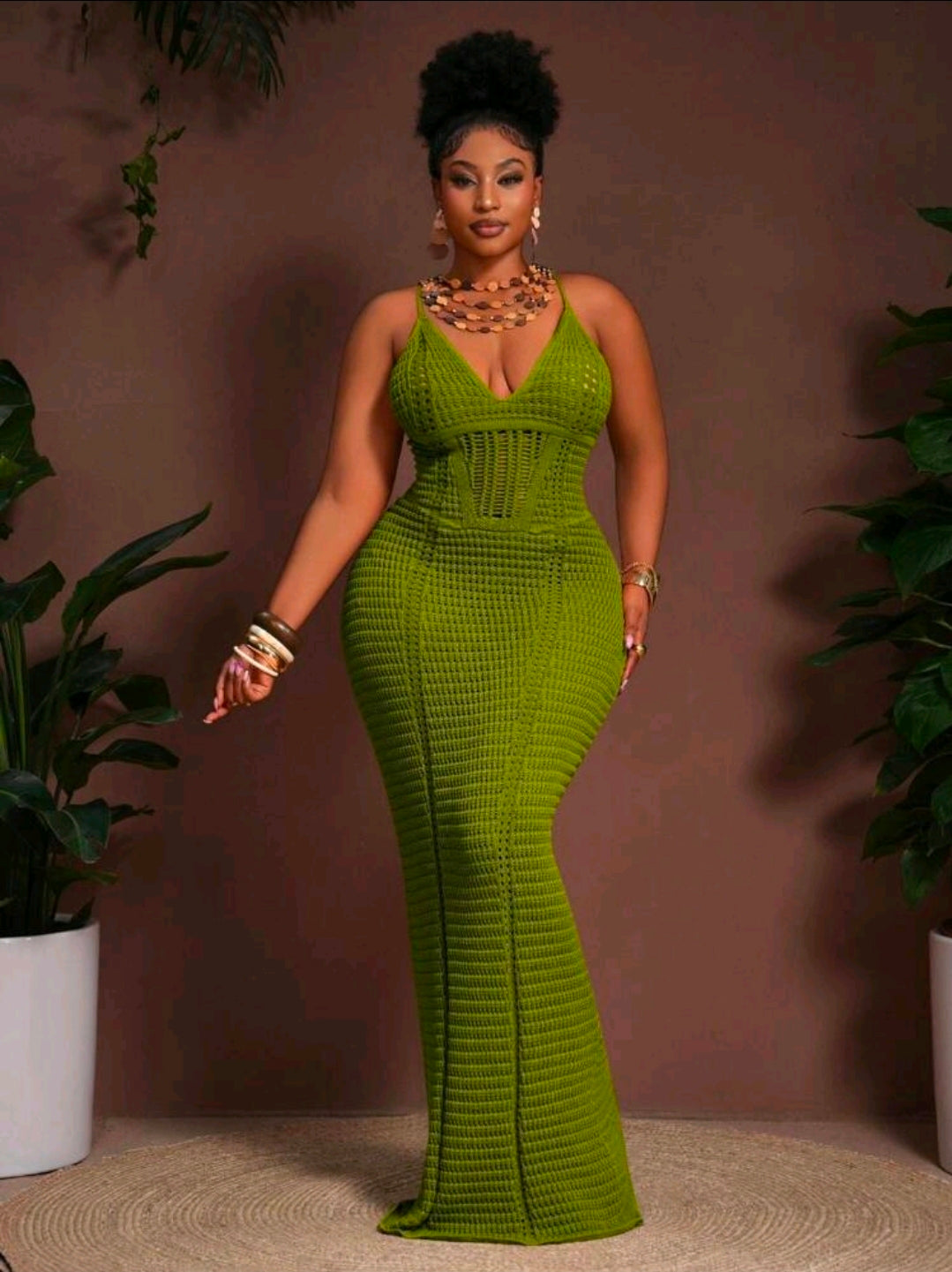Plus-size backless maxi crochet dress