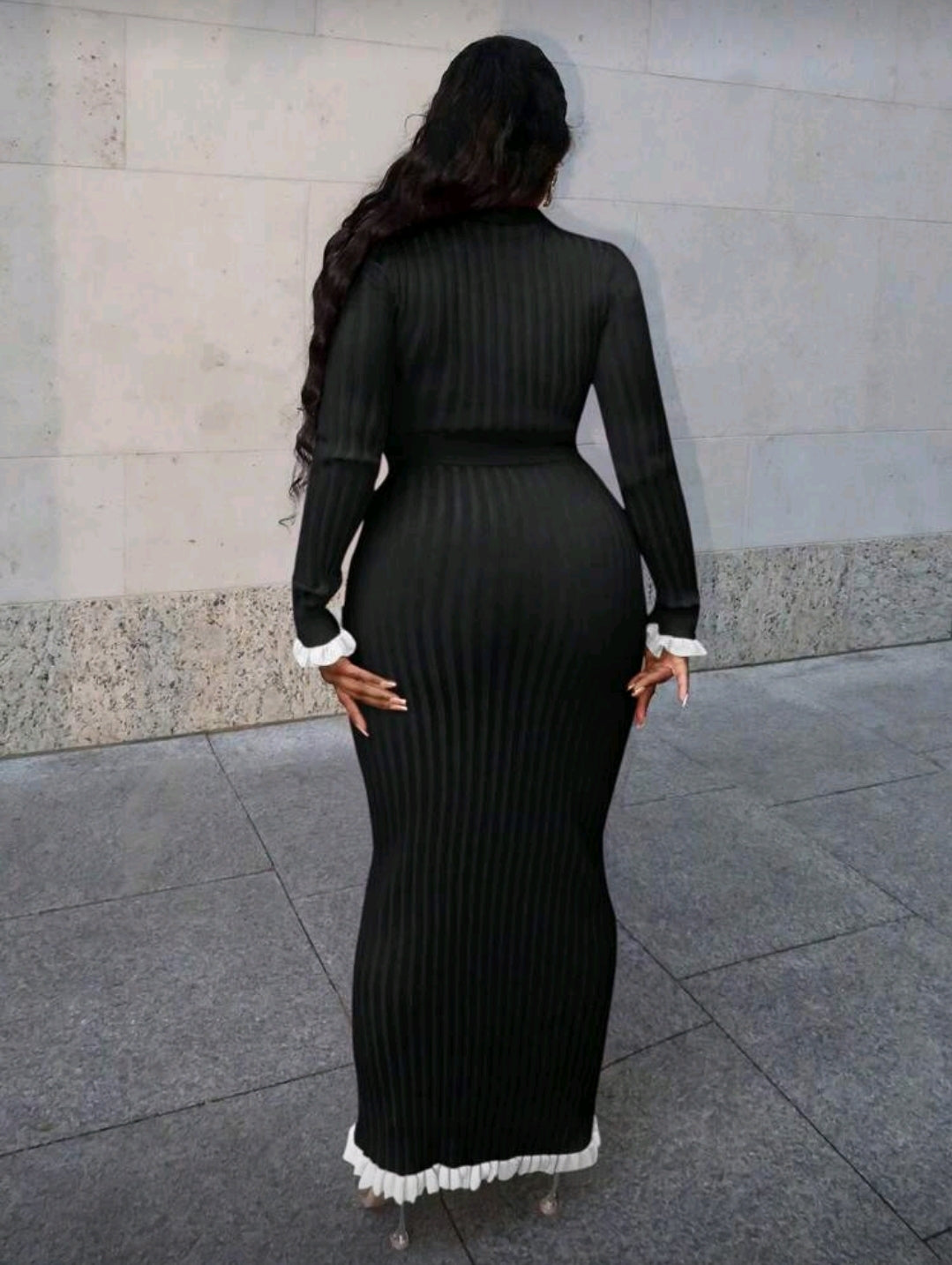 V-neck long-sleeved sweater skirt set