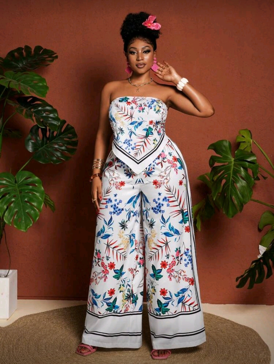 Plus-size floral print bandeau top and wide leg pants