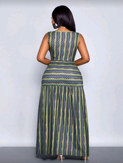 Plus-size patterned high slit maxi dress