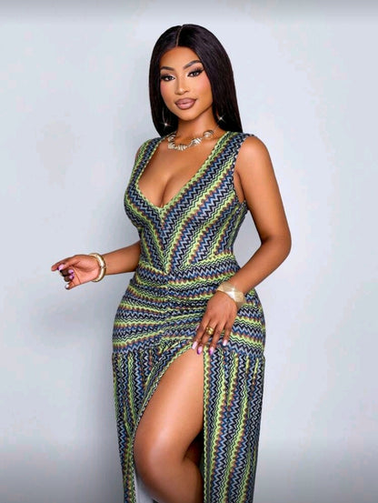 Plus-size patterned high slit maxi dress