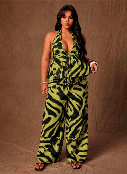 Plus size geometric halter pants set