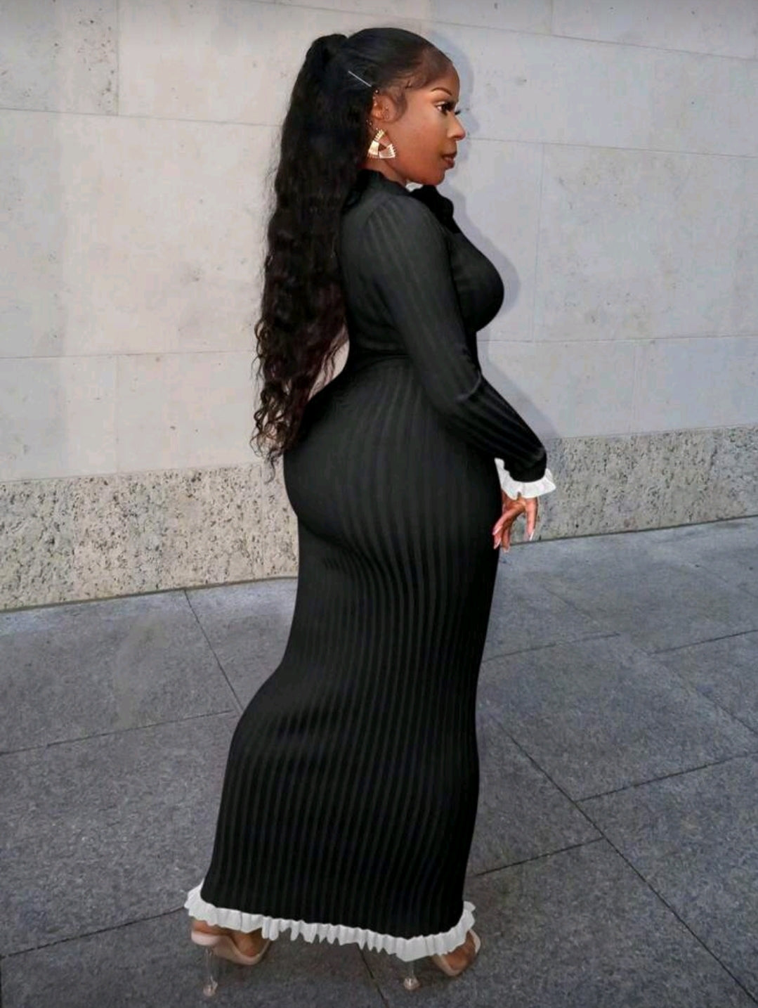 V-neck long-sleeved sweater skirt set